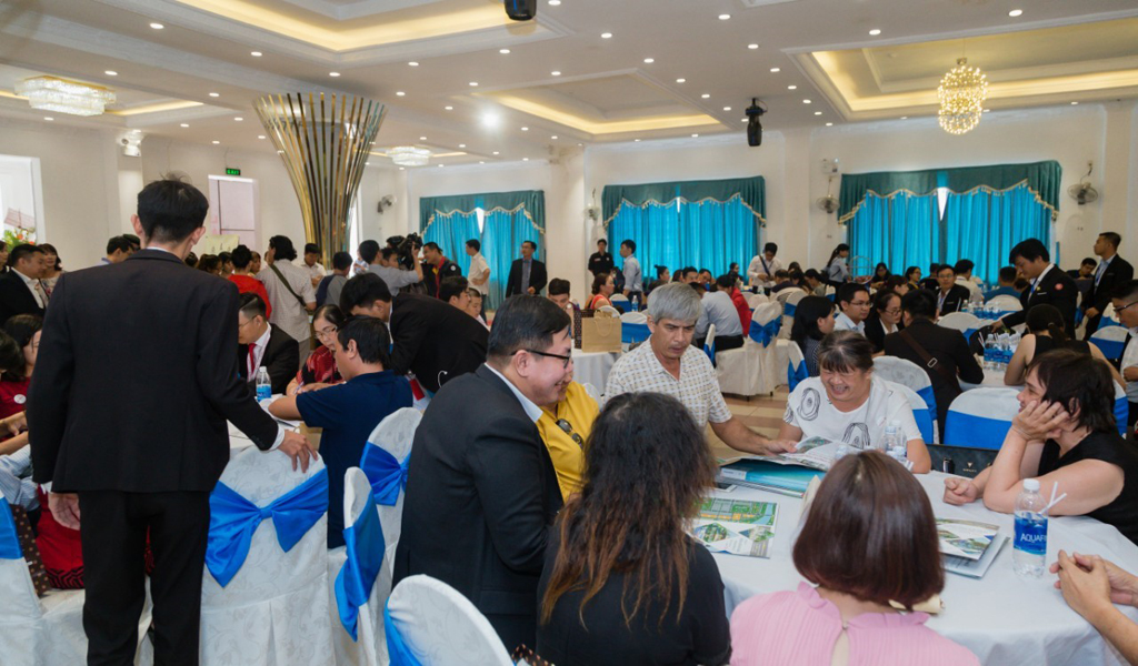 Rất đông khách hàng quan tâm có mặt tại Lễ ra mắt dự án Bảo Lộc Golden City