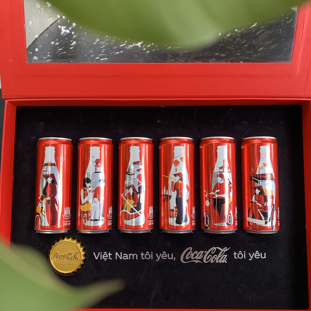 Bộ lon phiên bản đặc biệt là lời khẳng định tình yêu và sự gắn kết mà Coca-Cola dành cho người Việt suốt thời gian qua