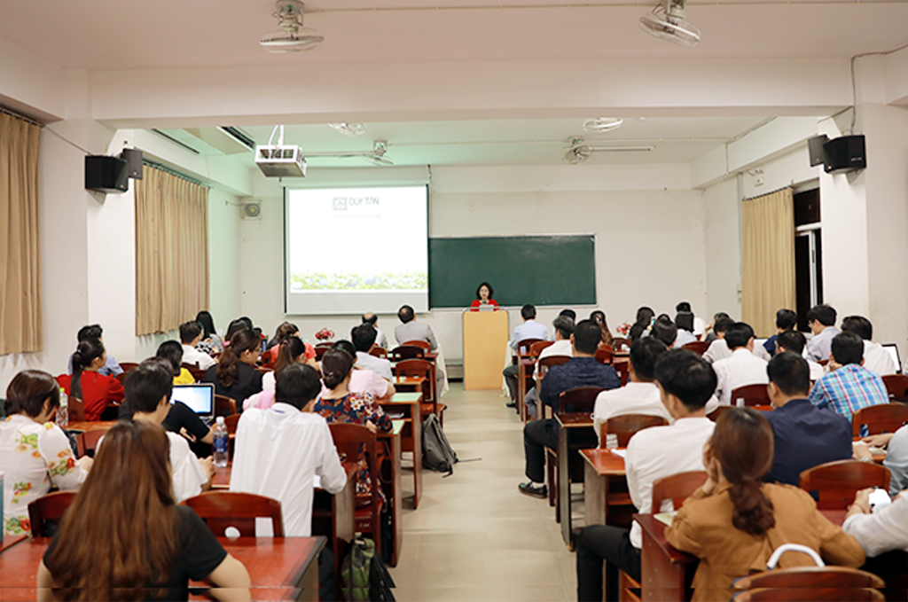 1-Chương trình đào tạo ngành Ngôn ngữ Trung Quốc của Đại học Duy Tân chú trọng khả năng thích ứng cao với thực tế công việc