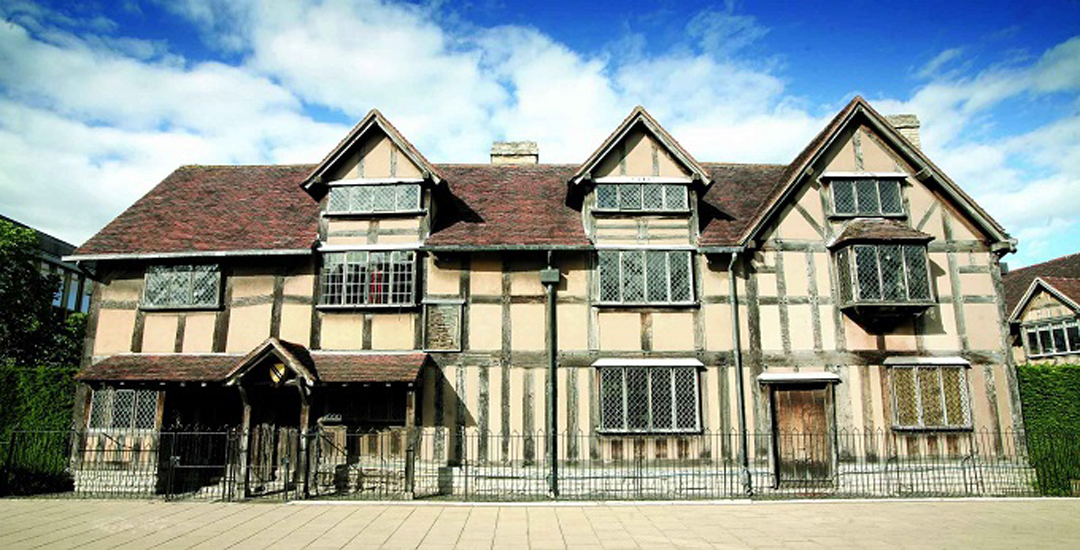 Shakespeare’s Birthplace nằm trên phố Henley là nơi đại thi hào William Shakespeare trải qua thời niên thiếu của mình