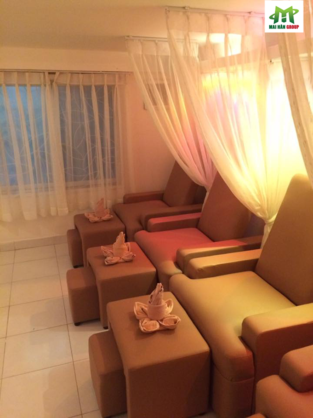 Không gian thư giãn tại spa cùng ghế foot massage