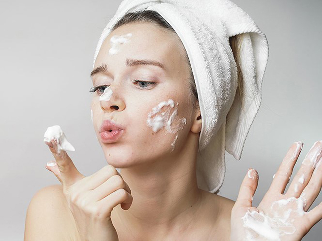 Giữ vệ sinh da mặt sạch sẽ với những bước skincare cơ bản hằng ngày