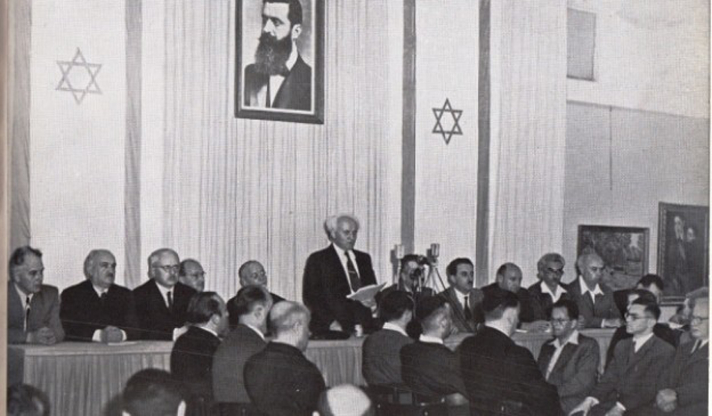 David Ben-Gurion tuyên bố thành lập Nhà nước Israel năm 1948 tại Tel Aviv. Nguồn: State of Israel proclaimed, History.com