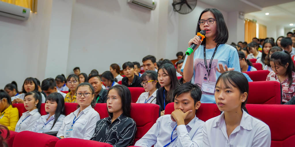 Bạn trẻ Tiền Giang đặt nhiều câu hỏi về cách thức, phương pháp, kinh nghiệp khởi nghiệp