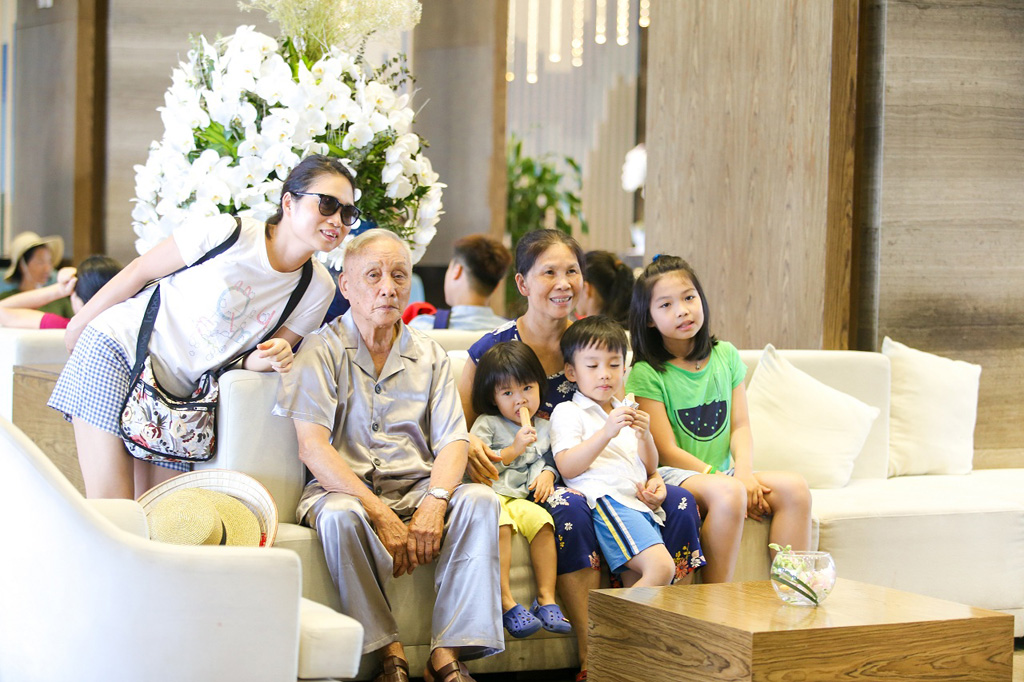 Được ví như “ngôi sao sáng của Sở hữu kỳ nghỉ” tại Việt Nam, FLC Holiday mang tới khách hàng trải nghiệm nghỉ dưỡng cao cấp với mức giá tối ưu