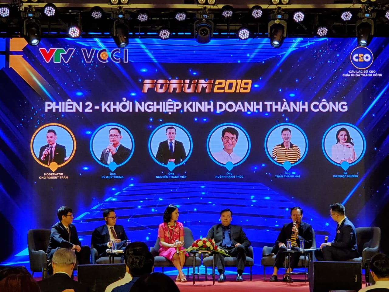 Diễn đàn CEO 2019 “Từ khởi nghiệp tới thành công bền vững trong thời đại số”