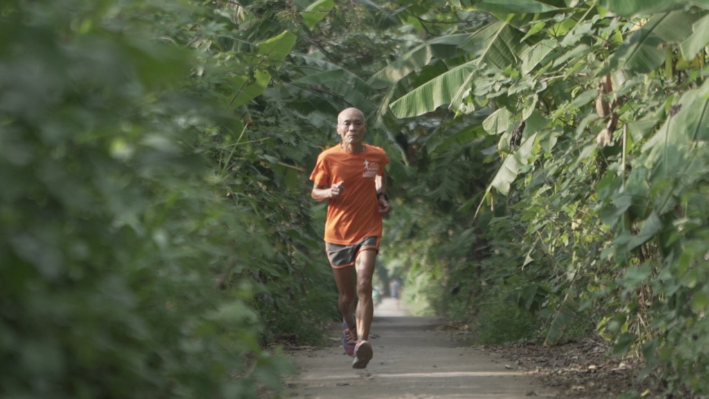 Nguyễn Đỗ Hùng - người được mệnh danh là người lớn tuổi chạy nhanh nhất Hà Nội