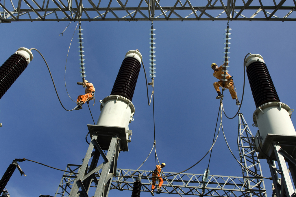 EVN SPC đầu tư phát triển lưới điện cao áp