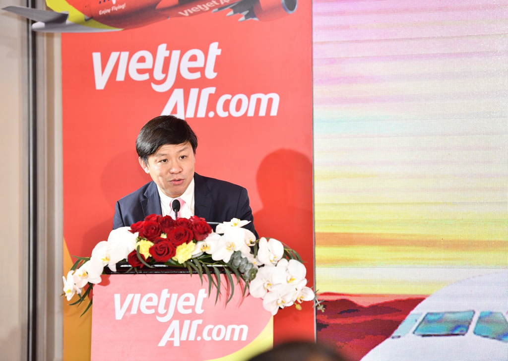 Ông Nguyễn Thanh Hùng, Phó chủ tịch HĐQT Vietjet công bố 2 đường bay kết nối Bangkok và Chiangrai đến tỉnh Udon Thani của Thái Lan