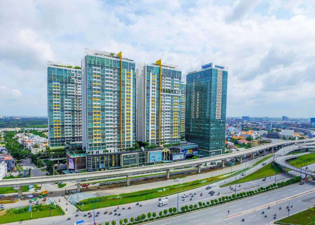 The Vista gồm 750 căn hộ cao cấp thuộc năm tòa tháp cao 28 tầng với tầm nhìn bao quát ra sông Sài Gòn và thành phố