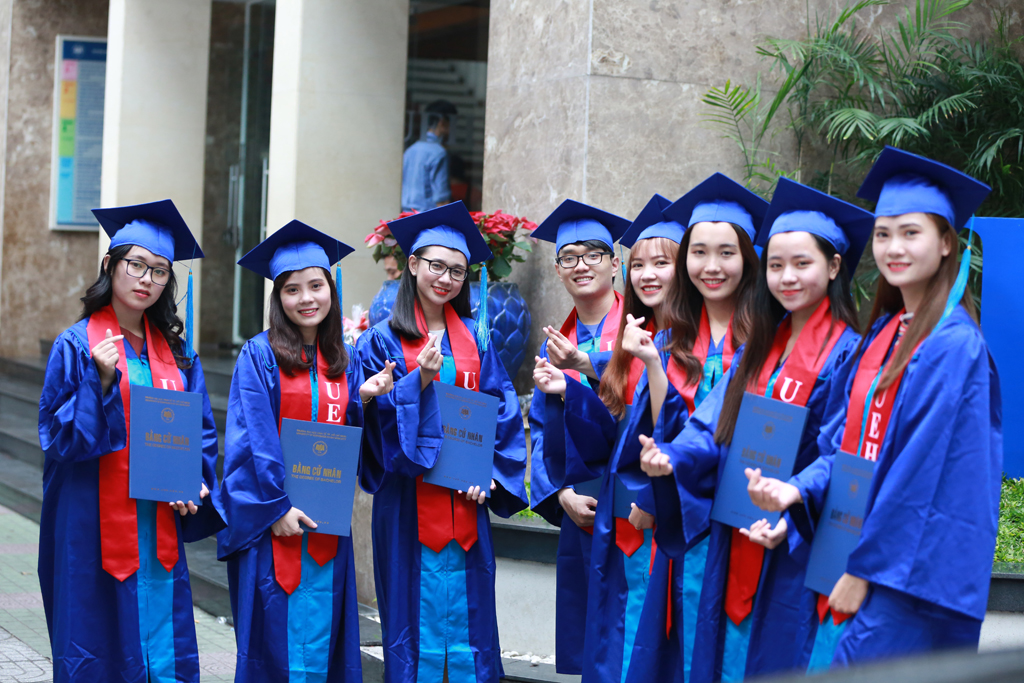 Sinh viên Trường Đại học Kinh Tế TP.HCM