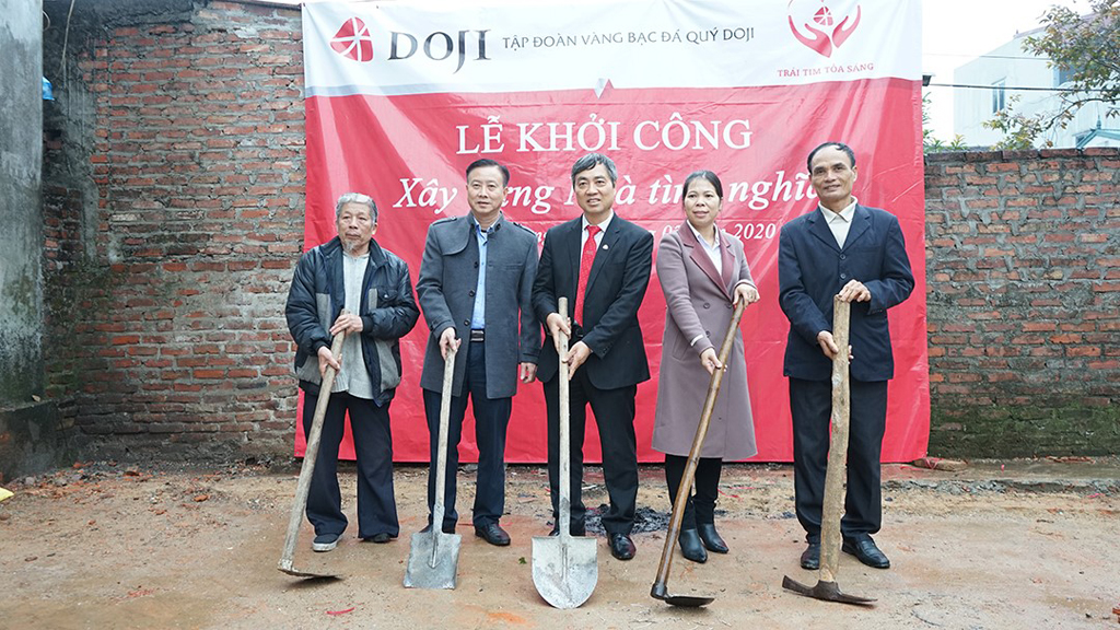 Tập đoàn DOJI tổ chức động thổ khởi công xây dựng nhà tình nghĩa cho đối tượng chính sách tại xã Cổ Loa - Hà Nội vào đầu tháng 2.2020