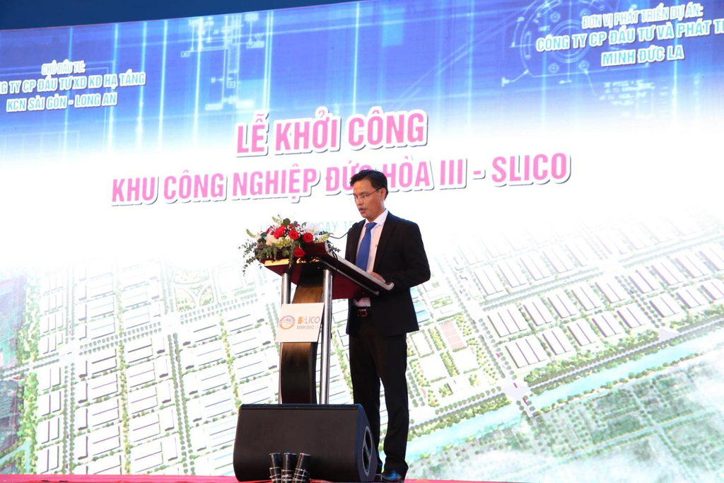 Ông Dương Ngọc Hào - Chủ tịch hội đồng QT Công ty CP Đầu tư và phát triển Minh Đức L.A phát biểu tại buổi lễ
