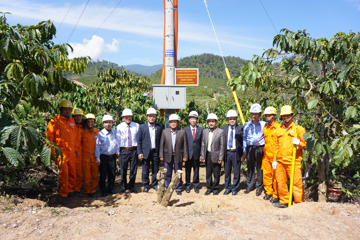 Với những nỗ lực không ngừng, năm 2018, PC Lâm Đồng đã đưa điện về với những thôn cuối cùng trên địa bàn 