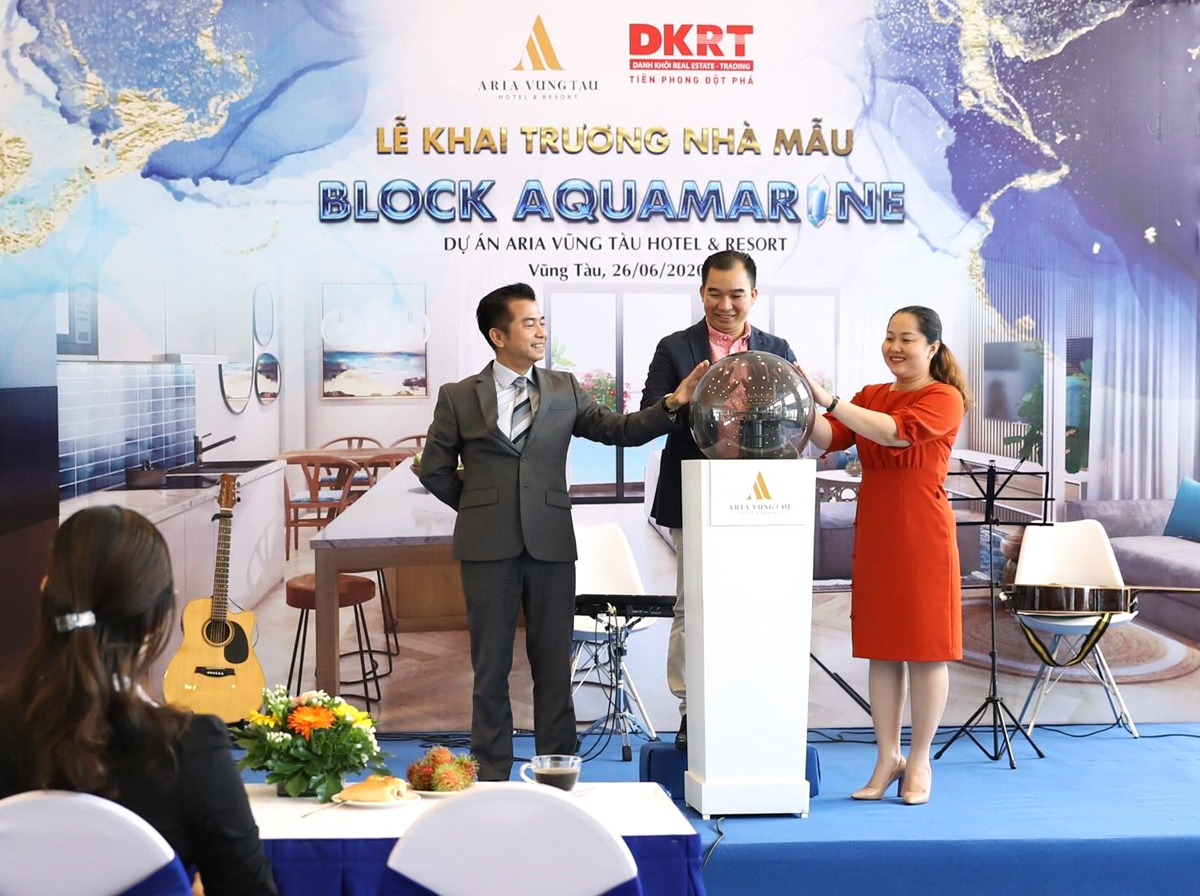 Bằng tâm huyết và nỗ lực mang đến cho khách hàng những trải nghiệm thật về căn hộ “resort” Aquamarine, đơn vị Phát triển dự án Công ty DKRT đã vượt tiến độ hoàn thành nhà mẫu chỉ trong thời gian ngắn