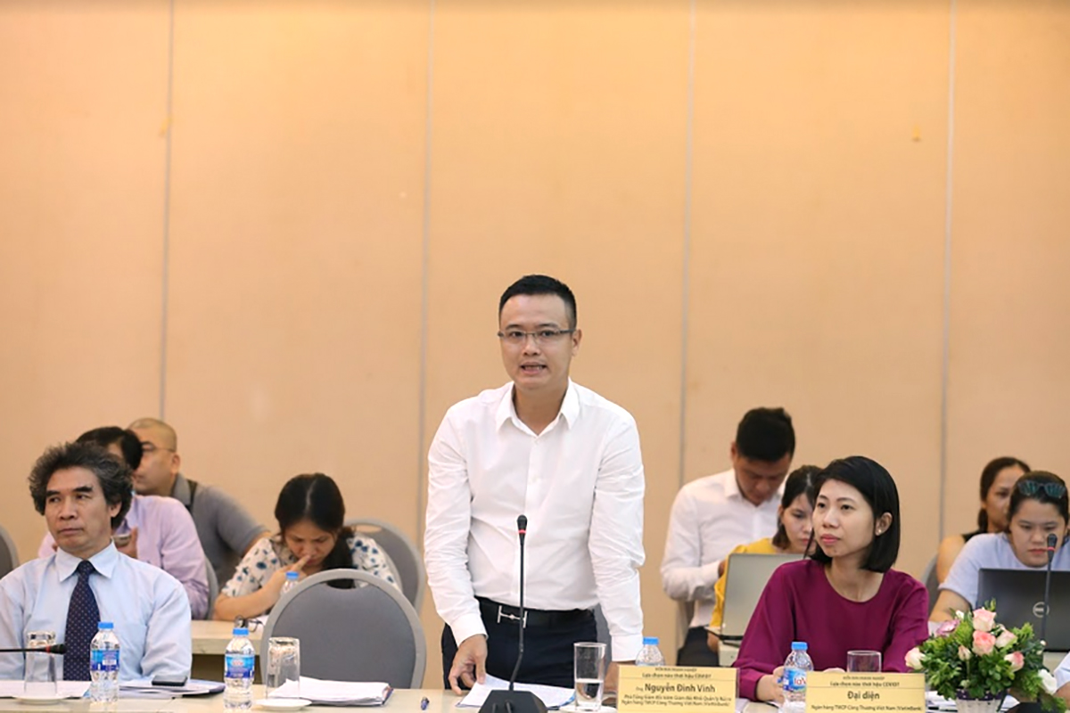 Ông Nguyễn Đình Vinh - Phó tổng giám đốc, kiêm Giám đốc khối Quản lý Rủi ro - Ngân hàng TMCP Công Thương Việt Nam (VietinBank) phát biểu tại chương trình
