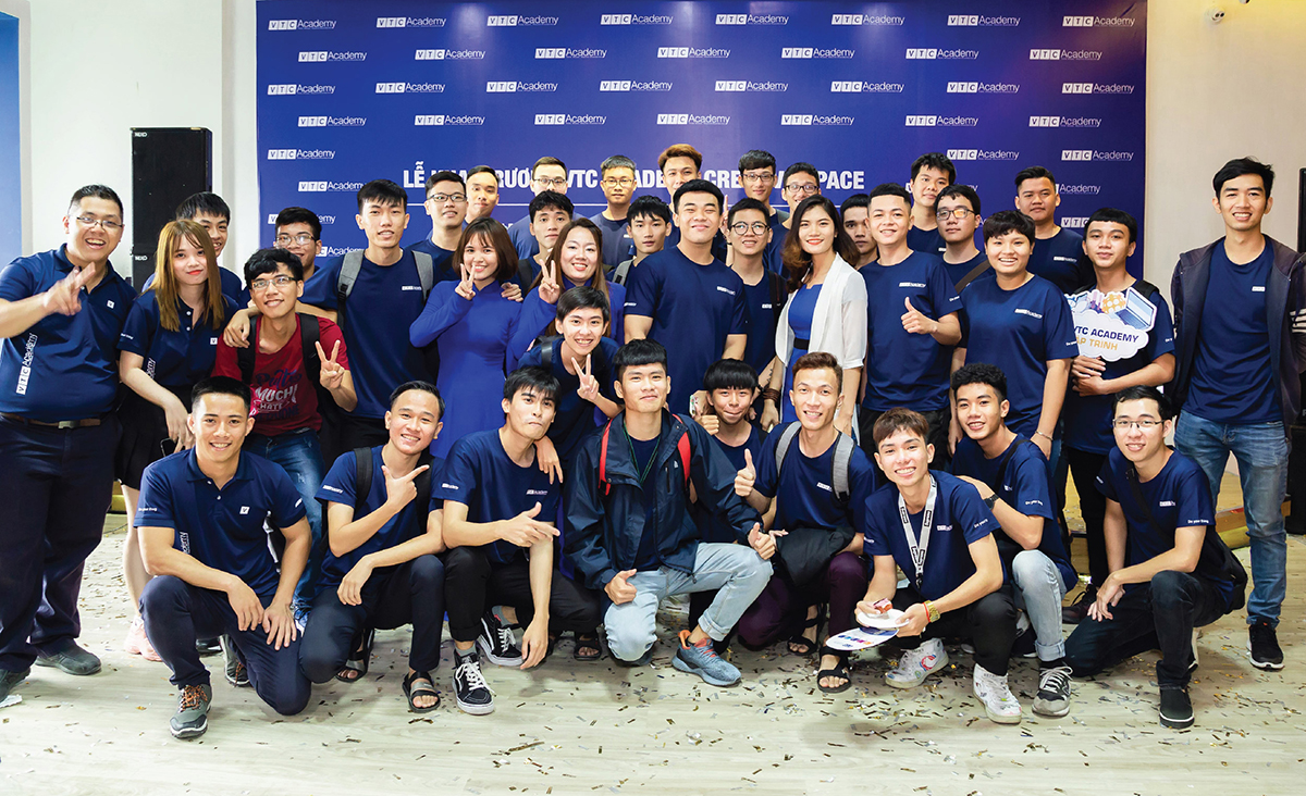 Một góc sảnh sự kiện rộng lớn tại VTC Academy, nơi thường xuyên diễn ra các workshop, hội thảo, sự kiện chuyên ngành và hoạt động ngoại khóa