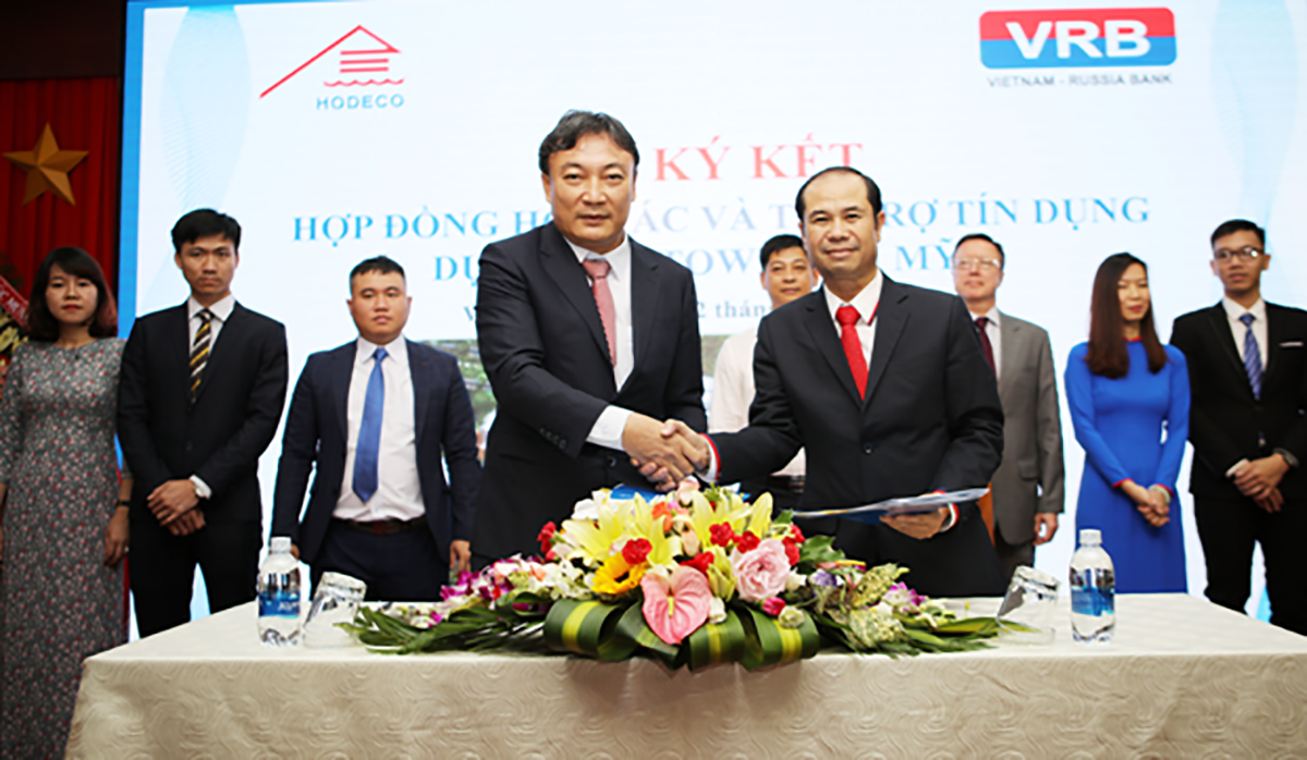 Hodeco và ngân hàng VRB ký kết hợp đồng hợp tác và tài trợ tín dụng dự án Ecotown Phú Mỹ