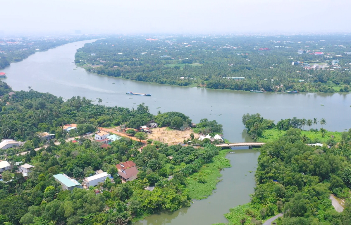   Sông Sài Gòn đoạn qua TP.Thuận An 