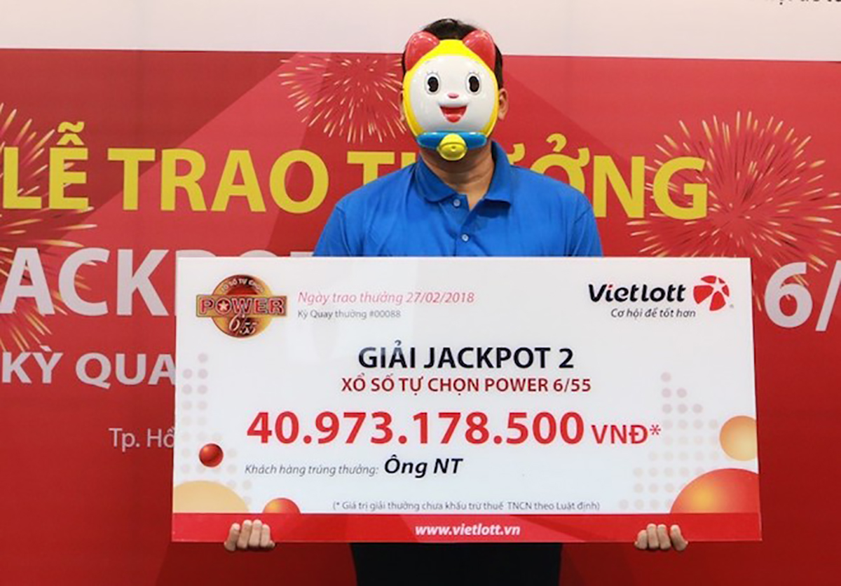 Ông N.T chơi “bao 7” vào mùng 7 tết và đã trúng Jackpot “khủng”.