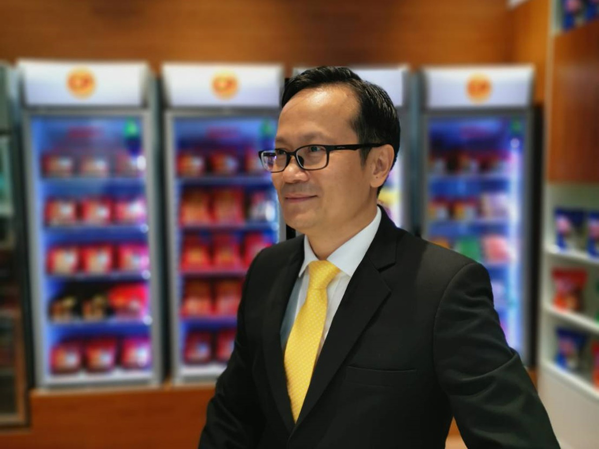 Ông Worachai Wunsasueb - Giám đốc nhà máy chế biến thực phẩm C.P. Củ Chi 