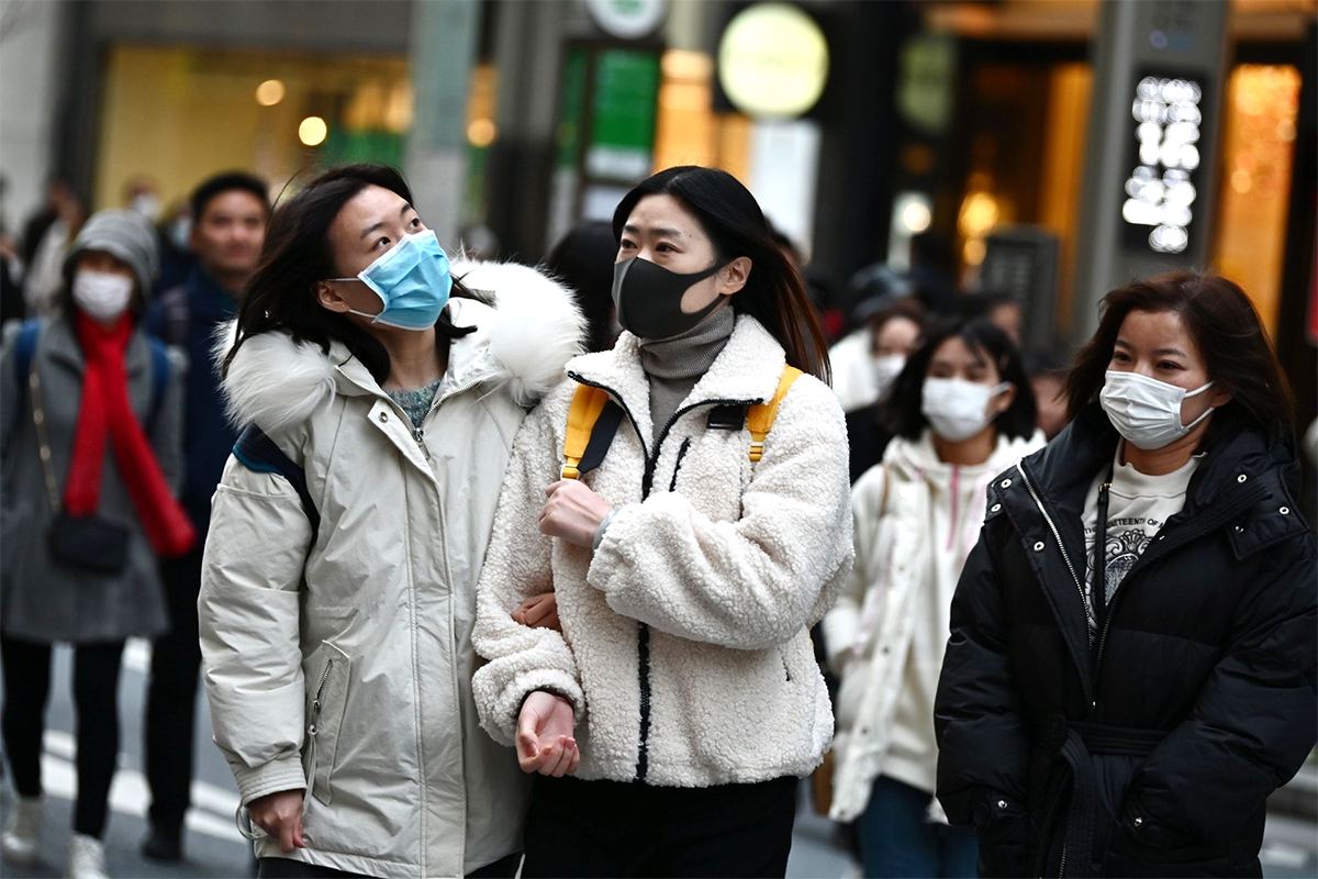 Hình ảnh người Nhật đeo khẩu trang. Ảnh: Nguồn AFP