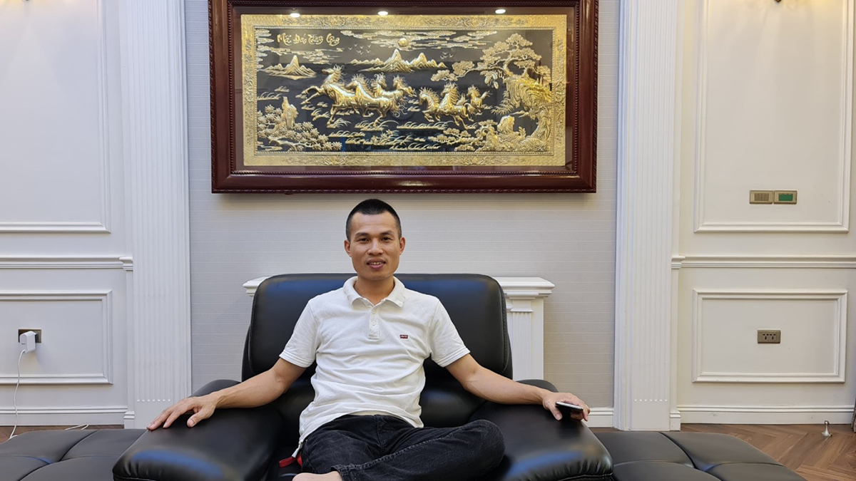 Doanh nhân Hoangnam Jsc hiện là Giám đốc Công ty cổ phẩn thương mại và đầu tư Hoàng Nam