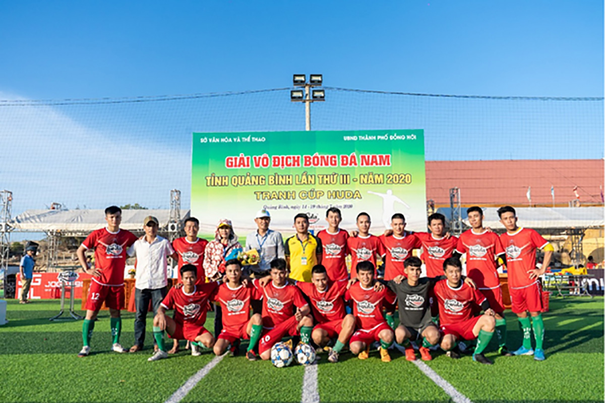 Giải bóng đá Huda Cup từ lâu đã trở thành món ăn tinh thần của người miền Trung