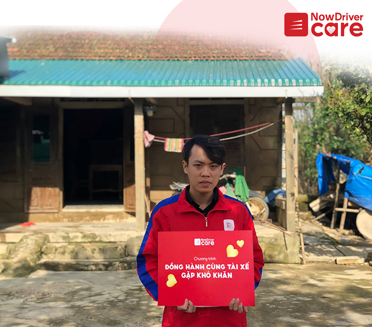  Anh Nguyễn Tý nhận hỗ trợ từ NowDriver Care dành cho tài xế có hoàn cảnh khó khăn