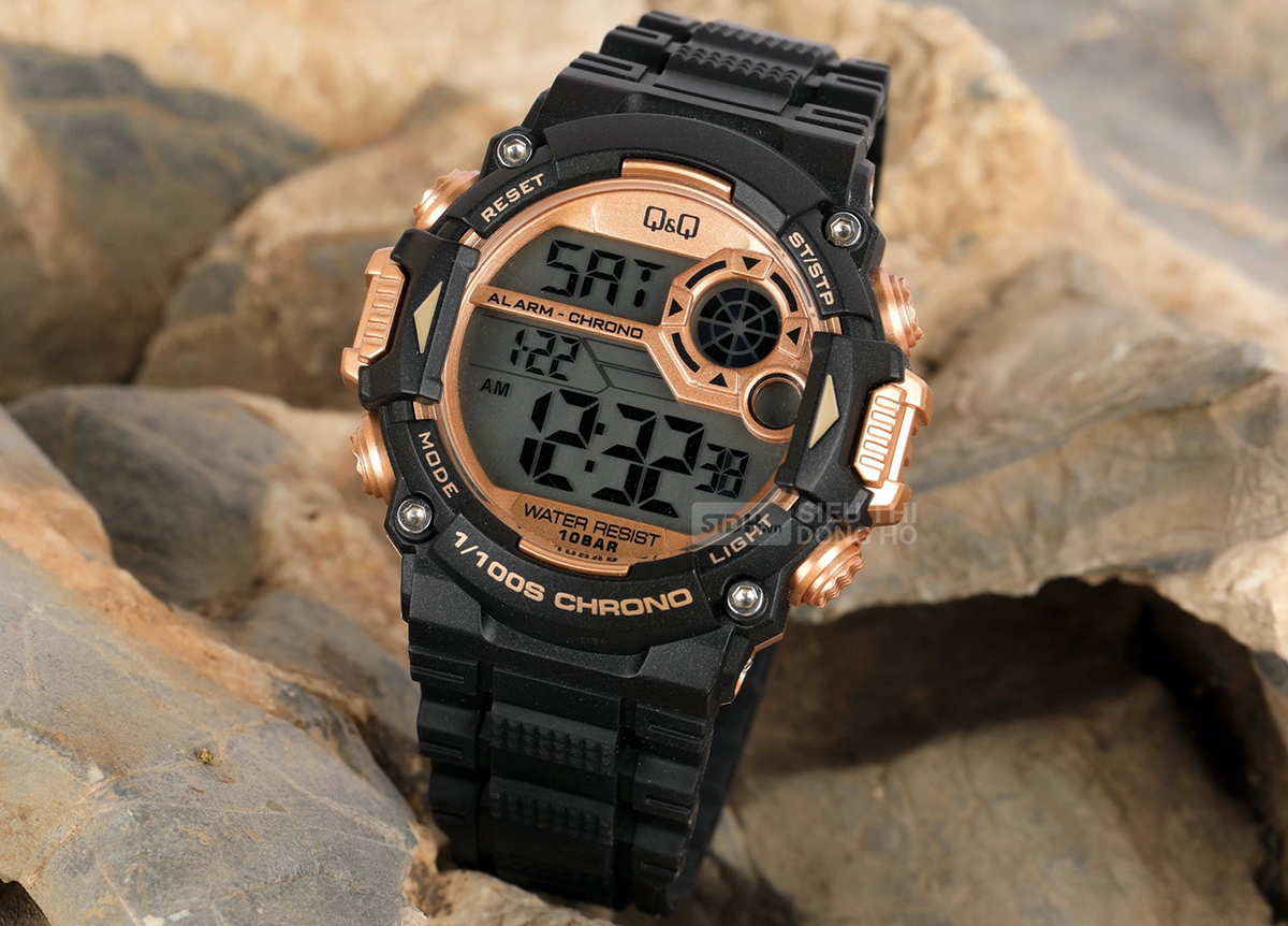 Nếu như Đăng Quang Watch chinh phục khách hàng bằng những mẫu đồng hồ sang trọng, đẳng cấp thì Siêu Thị Đồng hồ chiều lòng các khách hàng trẻ tuổi với hàng ngàn mẫu đồng hồ cá tính thời thượng với mức giá rẻ