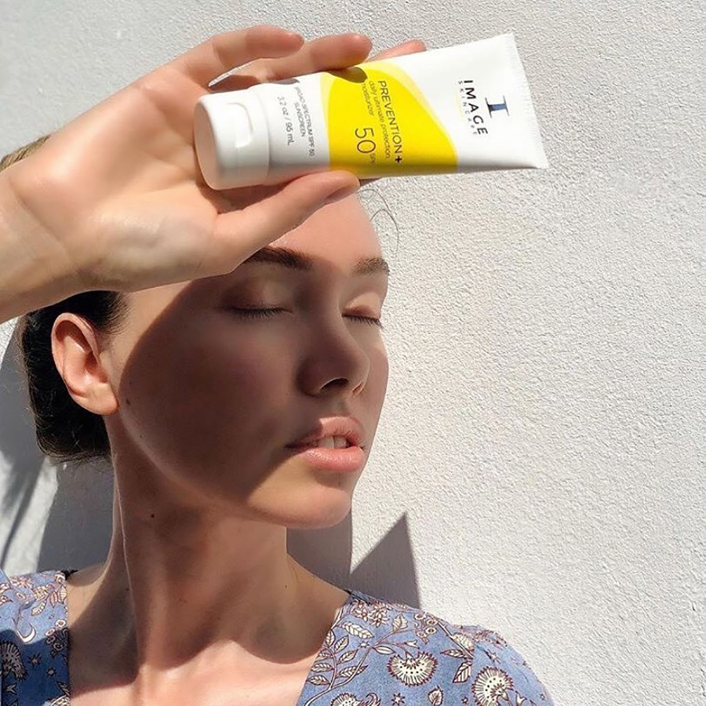 Kem chống nắng Image Skincare bảo vệ da khỏi tác hại của tia UV, ánh sáng xanh 