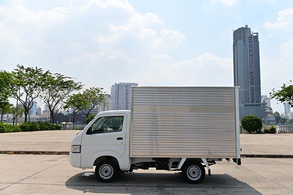 Suzuki Carry Pro - xe tải nhẹ đáp ứng mọi nhu cầu vận chuyển nhờ khả năng vận hành linh hoạt và tiết kiệm nhiên liệu vượt trội