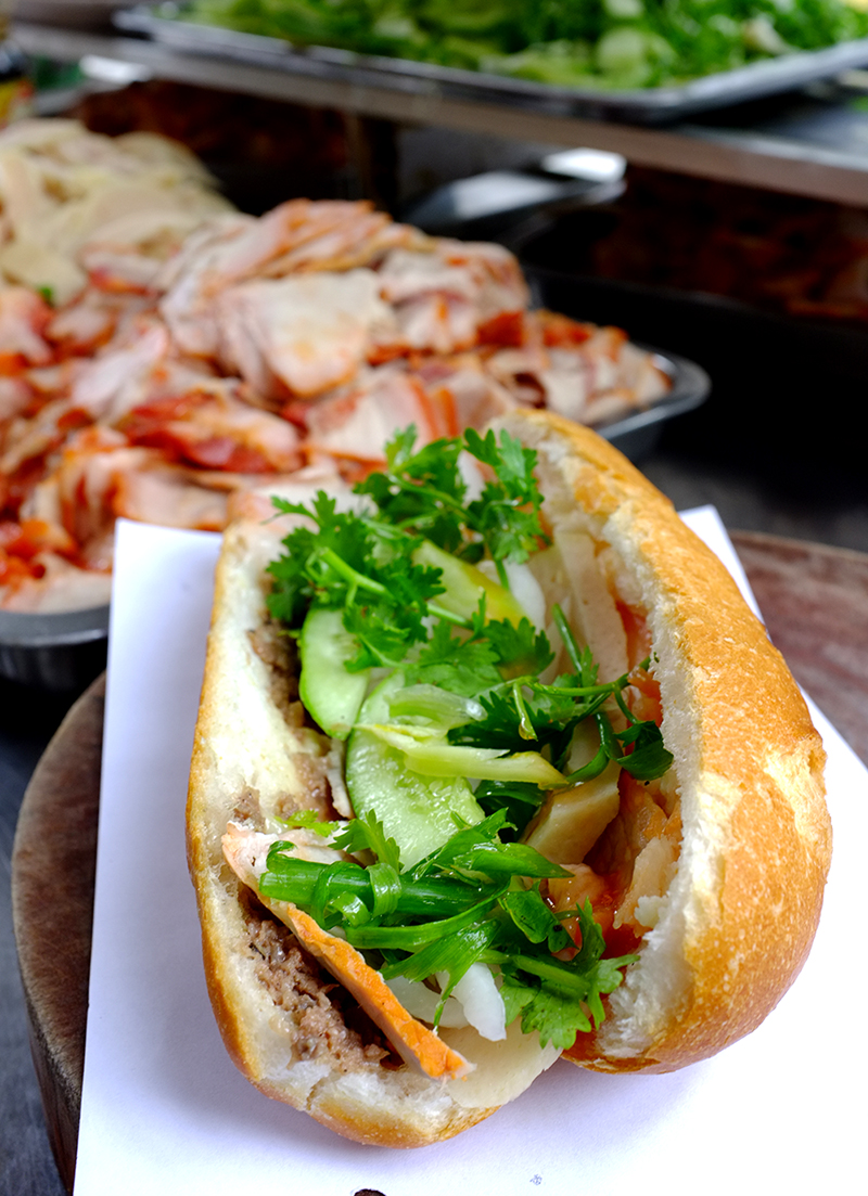 Bánh mì Việt Nam lọt top 24 món bánh kẹp ngon nhất thế giới - 2sao