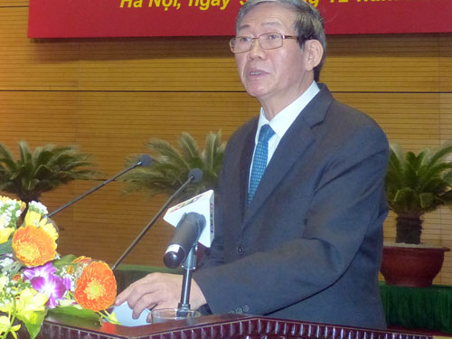 Ông Đinh Thế Huynh phát biểu kết luận hội nghị