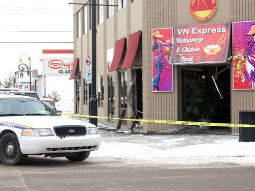 Hiện trường vụ tự sát tại nhà hàng VN Express ở Fort Saskatchewan