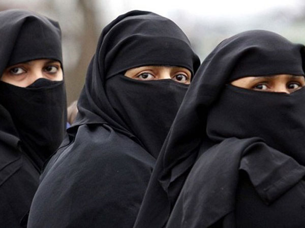 Nhiều phụ nữ phương Tây đang giúp IS khủng bố