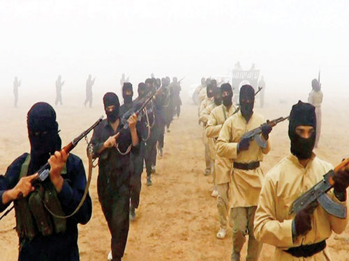 Các tay súng IS đẩy mạnh chiến dịch tấn công phương Tây - Ảnh: Al-Arabiya