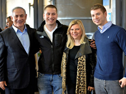Gia đình Thủ tướng Israel Benjamin Netanyahu - Ảnh: Israel Sun