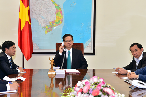  Thủ tướng Nguyễn Tấn Dũng điện đàm với Thủ tướng Nhật Bản