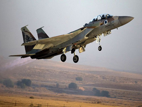 Thông qua không phận Ả Rập Xê Út, máy bay Israel có thể tiếp cận các mục tiêu của Iran nhanh hơn - Ảnh: AFP