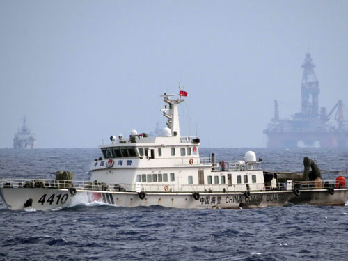 Chủ nhiệm Ủy ban Quốc phòng - An ninh cho rằng sau vụ việc Trung Quốc đưa giàn khoan xâm phạm vùng biển VN, dự luật Biểu tình đang là vấn đề rất bức xúc - Ảnh: Độc Lập