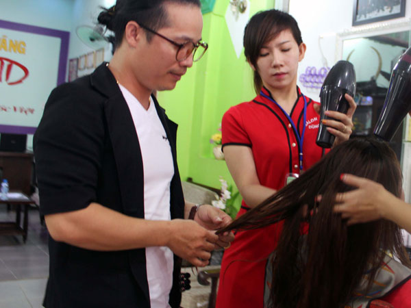 THÀNH PHỐ HỒ CHÍ MINH [ Tuyển Học viên & Thợ tóc ] | Thankinhtoc.vn