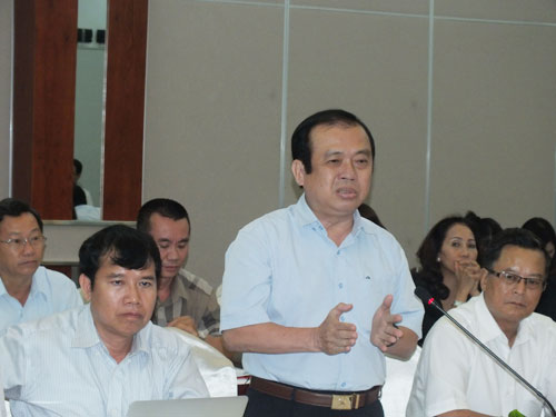 Ông Võ Văn Long, Phó giám đốc Sở Thông tin - Truyền thông TP.HCM, phát biểu tại hội thảo - Ảnh: Hải Nam