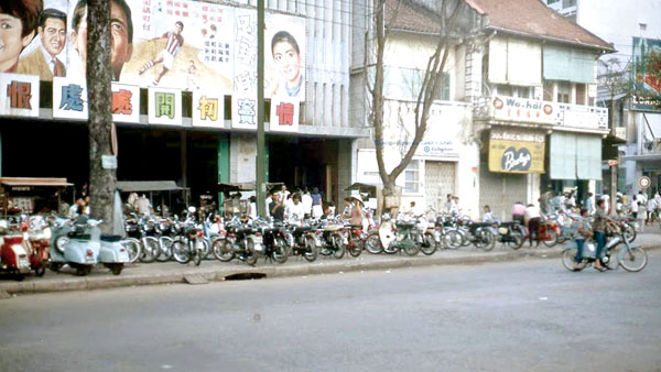Sài Gòn - Gia Định một thời để nhớ - Kỳ 9: Người Sài Gòn xưa xem 'xilama'