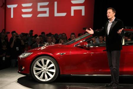 Tesla, mỗi chiếc xe bán ra lỗ 4.000 USD
