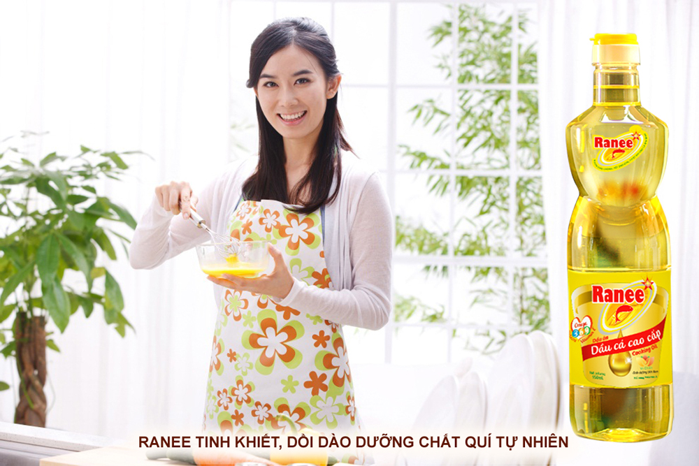 Chị em vào bếp rất vui khi có Ranee đồng hành - Ảnh: Trân Huyền