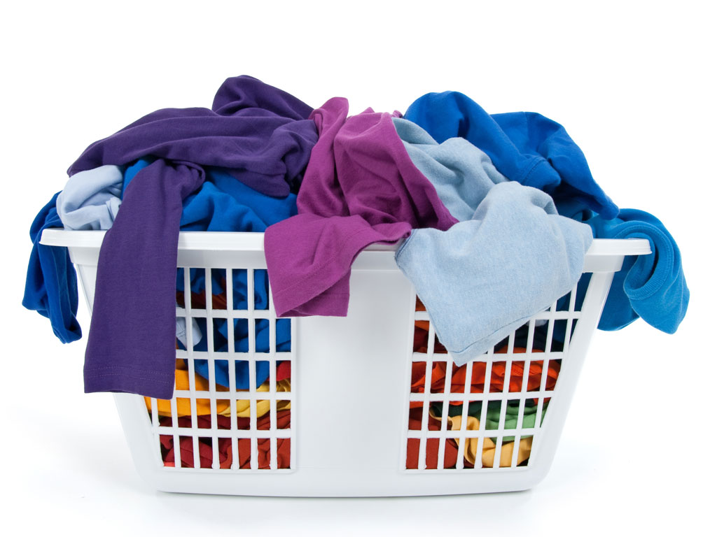 Phân loại quần áo giúp cho việc giặt giũ nhanh và hiệu quả hơn