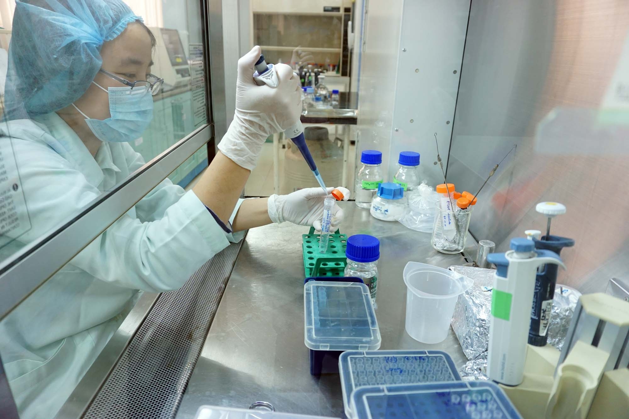 Nghiên cứu sản vắc xin phòng cúm made in Việt Nam 