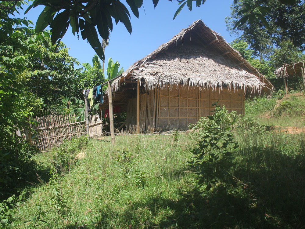 Căn nhà hiu quạnh của anh Lô Văn Tam (xã Đôn Phục, H.Con Cuông) - Ảnh: K.Hoan