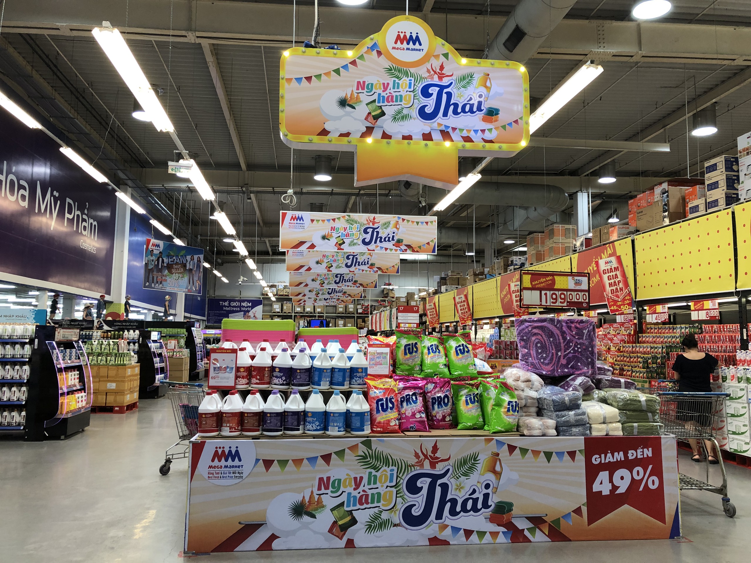 Hàng Việt bị “hất” khỏi siêu thị ngoại